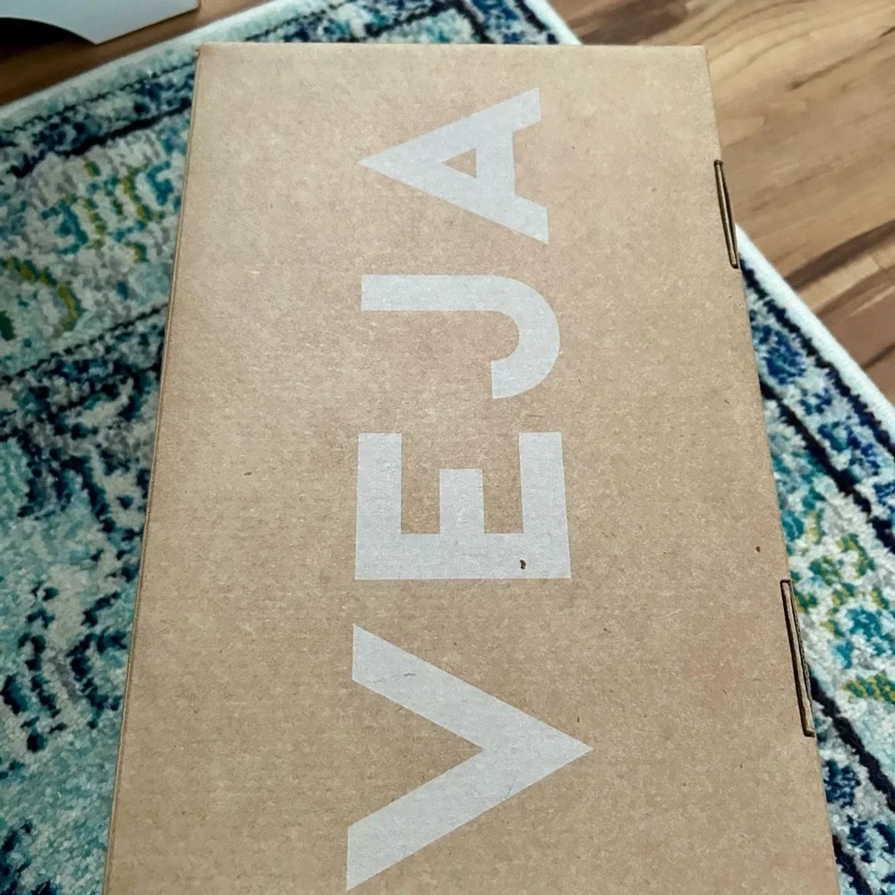 Veja White and Black Sneakers - Picture 11 of 11